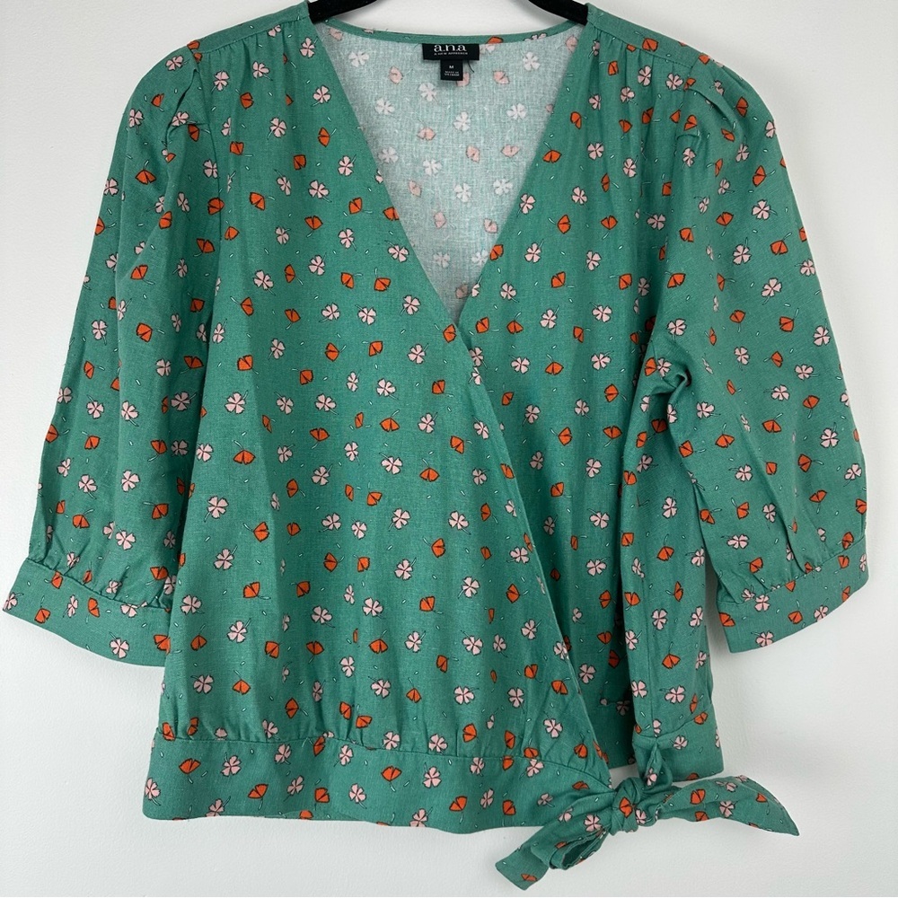A.n.a. Women's Wrap Top‎ Size Medium Blue Floral Linen Blend Cottagecore